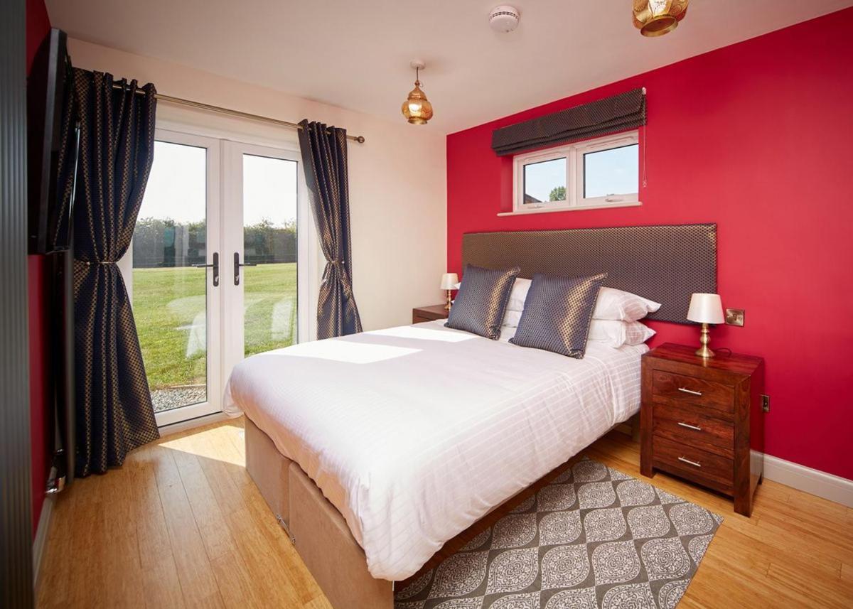North Star Sanctum Hotel Garton Luaran gambar